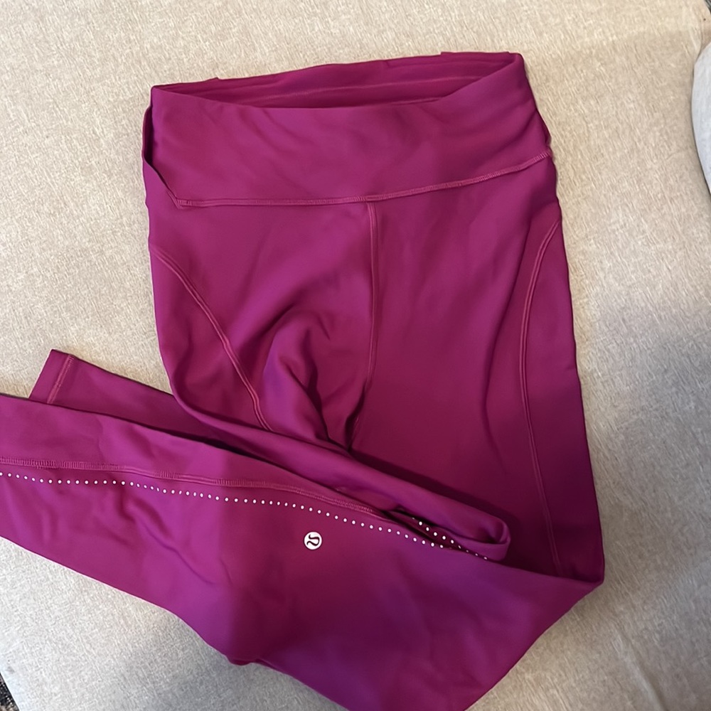 Lululemon leggings 28" - Picture 2 of 3